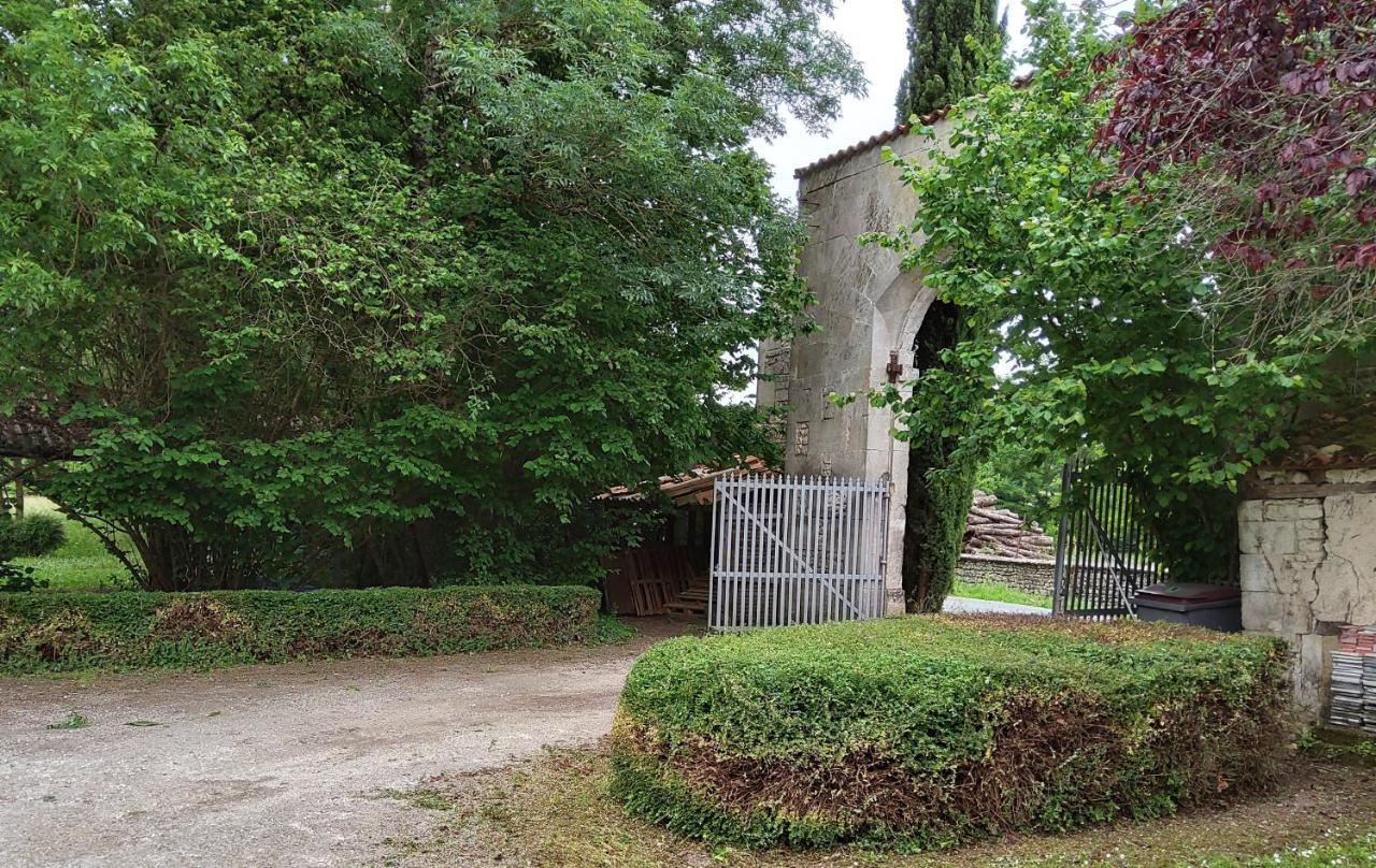 Domaine De Pladuc Bed and Breakfast Lachaise Exteriör bild