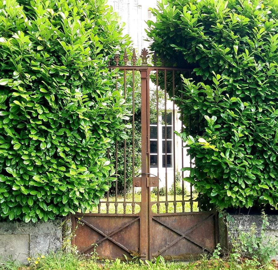 Domaine De Pladuc Bed and Breakfast Lachaise Exteriör bild