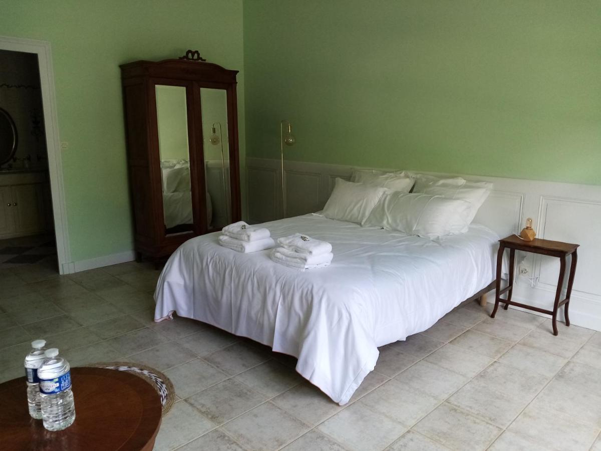 Domaine De Pladuc Bed and Breakfast Lachaise Rum bild